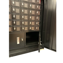 Ladda upp bild till gallerivisning, Mobilskåp 30 platser + 2 skåp för hänglås + låsbar dörr